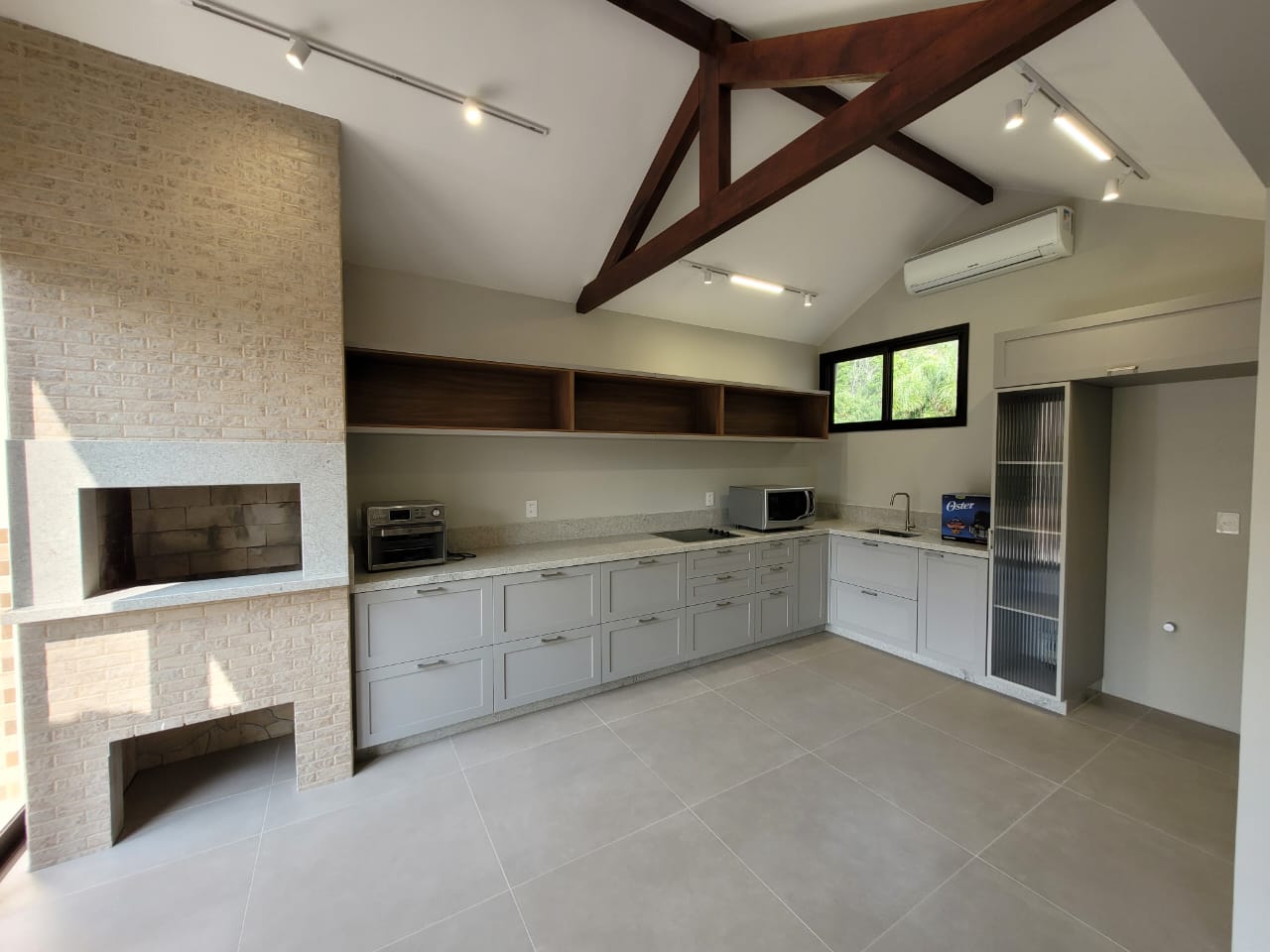 WhatsApp Image 2025-06-02 at 21.44.44 (2)